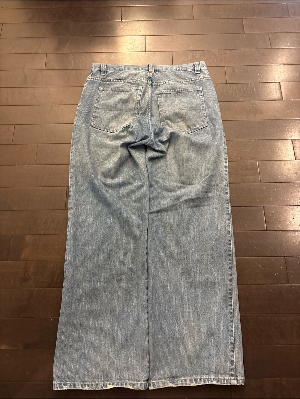 Y2K baggy jeans